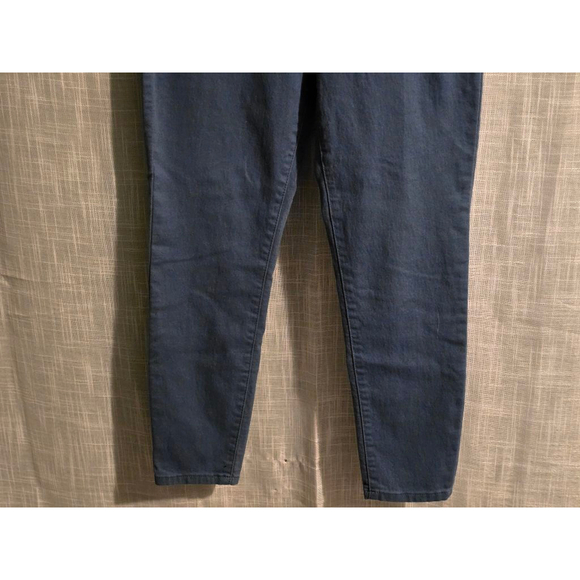 Artisan Women's very soft Jeans, Size 8, Blue - Picture 2 of 6